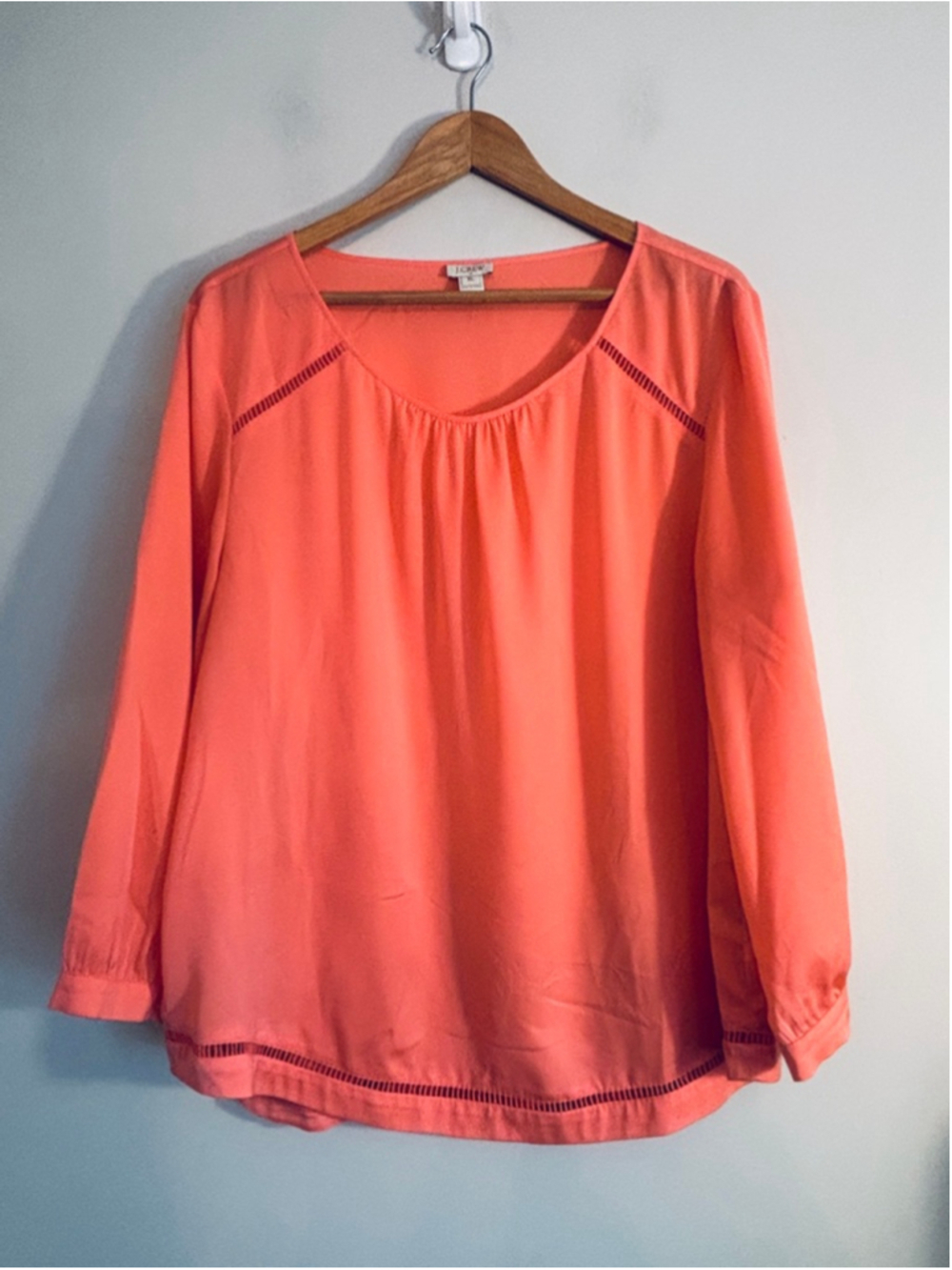 J.CREW Coral Long Sleeve Scoop Neck Long Sleeve Blouse Size XL Lightweight